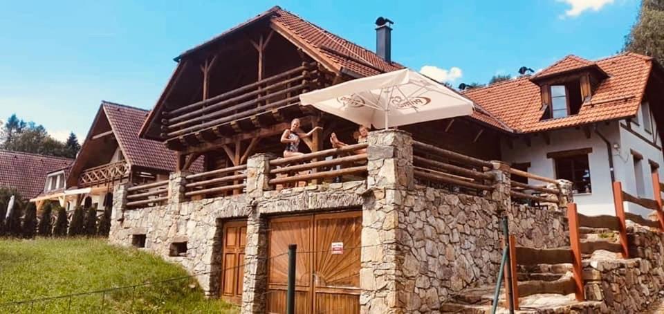 Apartmany Srub Jenisov Horni Plana Luaran gambar
